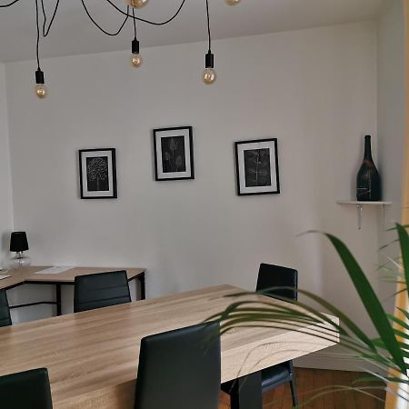 Appartement Chez Camille à Reims Extérieur photo