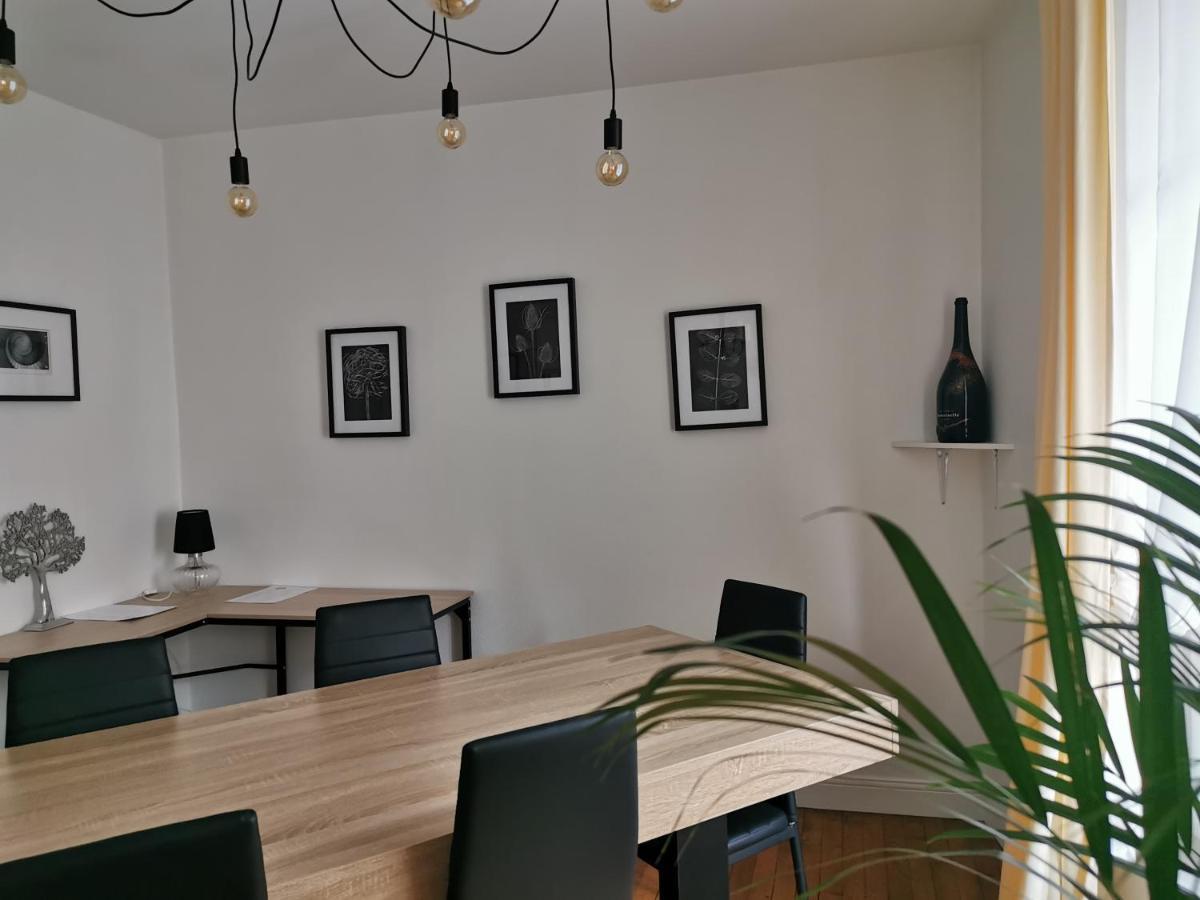 Appartement Chez Camille à Reims Extérieur photo